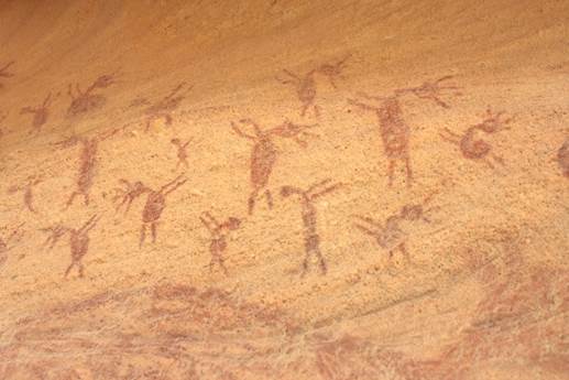 Pintura rupestre de ritual no Sítio Arqueológico Caldeirão dos Rodrigues