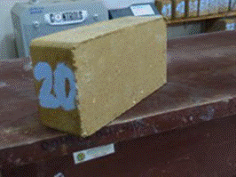 Bloque de suelo estabilizado con 28 d&iacute;as de curado