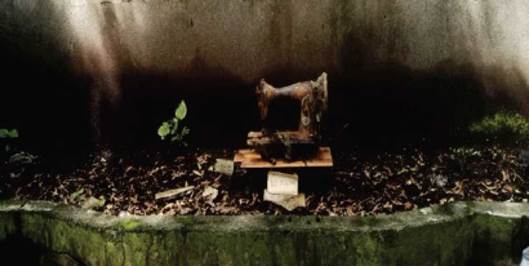 Máquina de coser que sobrevivió a la avalancha, conservada en el Museo Memorial de Armero