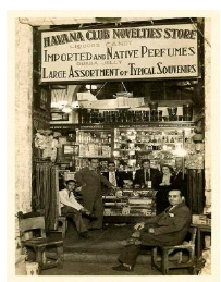 Tienda de n ovedades Havana Club en la capital de Cuba, c. 1950