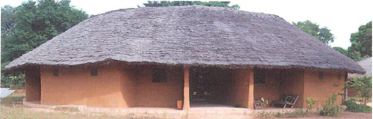 Campamento Villagois, caracter&iacute;stico en Casamance. Senegal