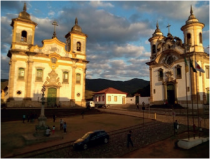 Pra&ccedil;a Minas Gerais
