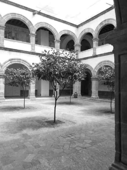 Claustro del convento franciscano de Tzintzuntzan.