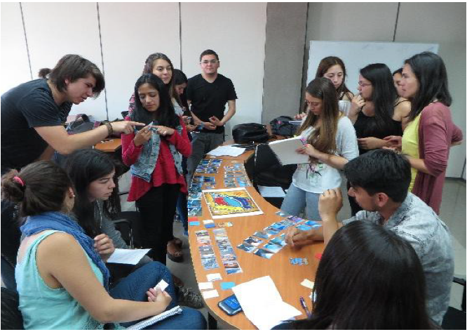 Sesi&oacute;n de juegos durante el curso