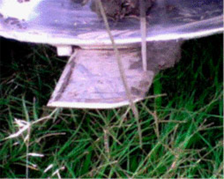 Wear on the rounded ends due to improper angulation (do not cut with the tips of the blades). Taken from Rizo (2018)