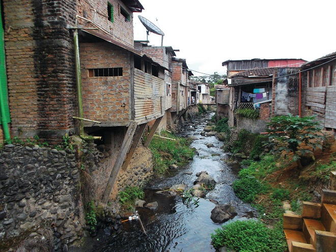 Vertimiento de aguas domésticas y residuos a fuentes de agua. Municipio de La Cumbre
